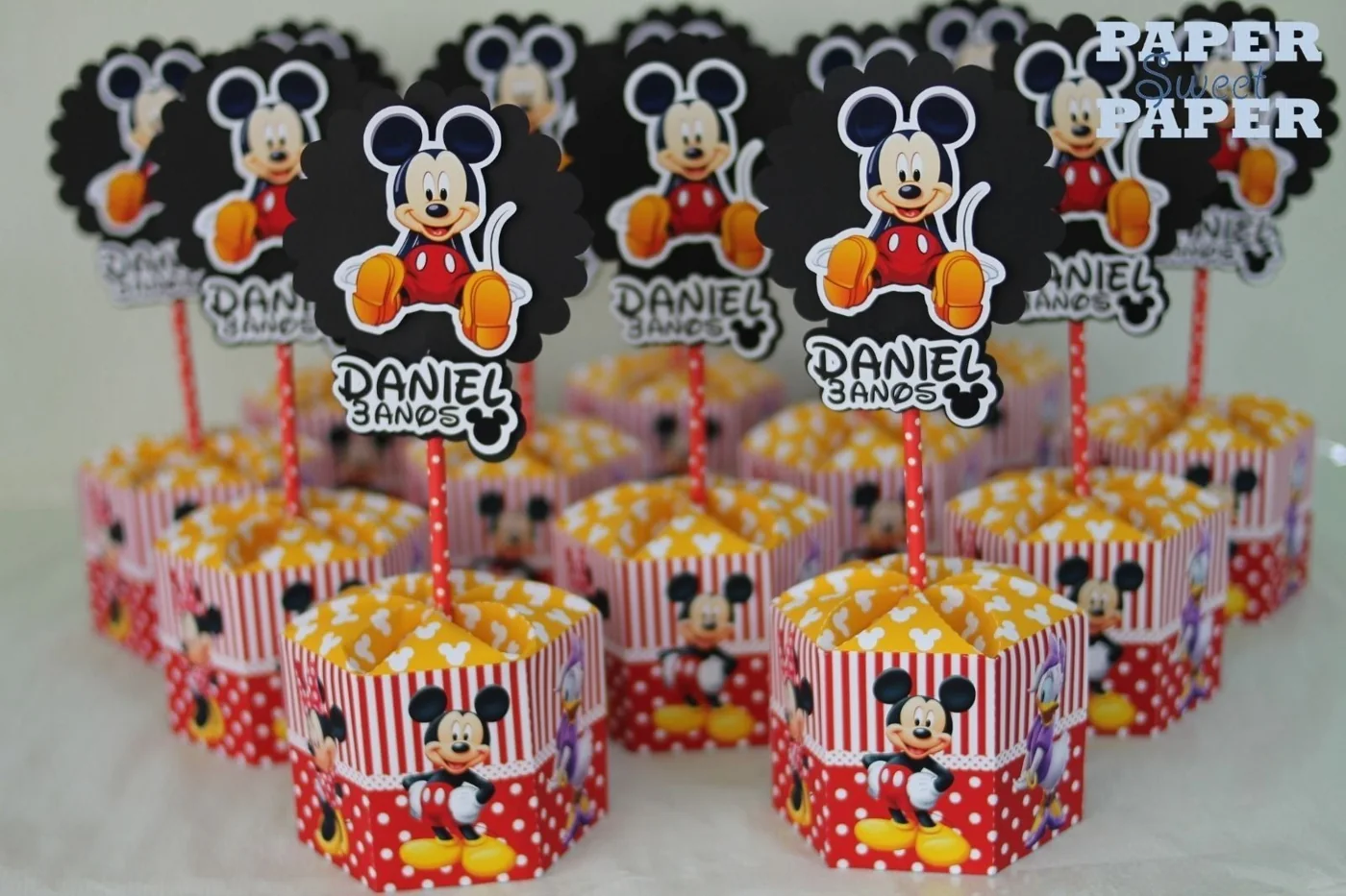 Trabalho personalizado produzido pela SweetPaper